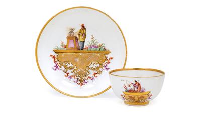 A small cup and saucer with Chinese figures, - Works of Art