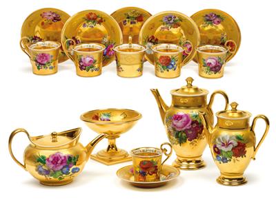 A splendid coffee- and tea service, - Starožitnosti