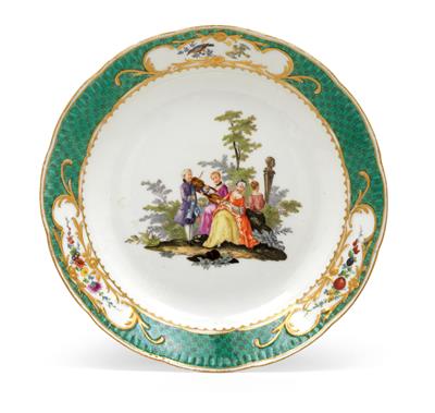 A bowl with green lace décor and Watteau scene, - Works of Art