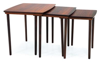 Three nesting tables, - Selected by Hohenlohe