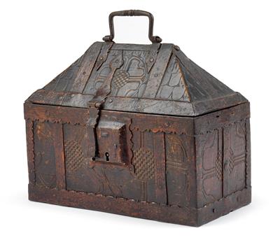 A Gothic casket, - Starožitnosti