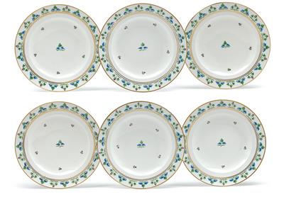 Twelve dinner plates, - Starožitnosti