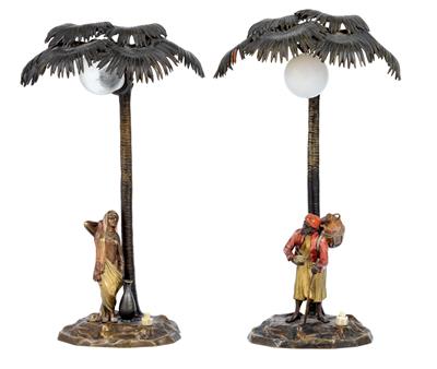 A Viennese bronze – a pair of table lamps, - Oggetti d'arte