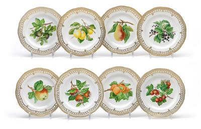 Flora Danica plates decorated with diverse fruit and leafy branches, - Starožitnosti