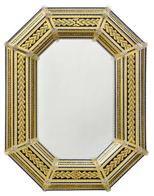 An Italian mirror, - Oggetti d'arte