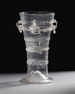 Museum pass glass with four rings, - Works of Art