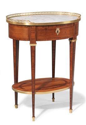 Small oval salon side table, - Oggetti d'arte