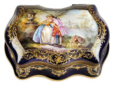 A splendid box in the French style, - Works of Art