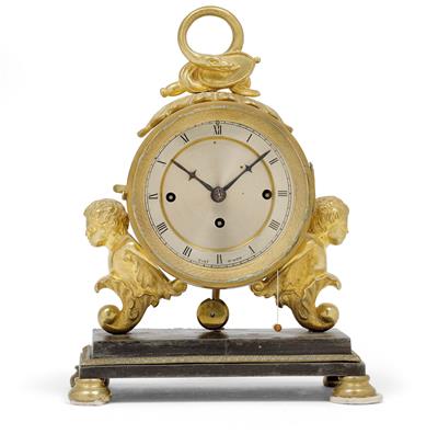 A small bronze Viennese table clock - Furniture and works of art