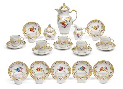 A coffee service, - Starožitnosti - Nábytek, Sochařská díla, Sklo a Porcelán