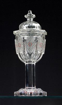 A goblet with cover, - Oggetti d'arte - Mobili, sculture, vetri e porcellane