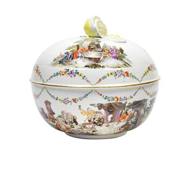 A punch bowl with cover and genre scenes following William Hogarth, - Works of Art - Furniture, Sculptures, Glass and Porcelain