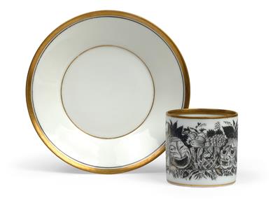 A Russian propaganda cup with saucer, - Oggetti d'arte - Mobili, sculture, vetri e porcellane