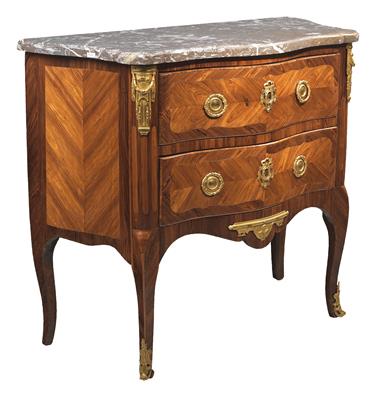 A small Louis XV chest of drawers, - Works of Art - Furniture, Sculptures, Glass and Porcelain