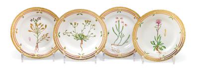 Flora Danica bread plates, - Works of Art - Furniture, Sculptures, Glass and Porcelain
