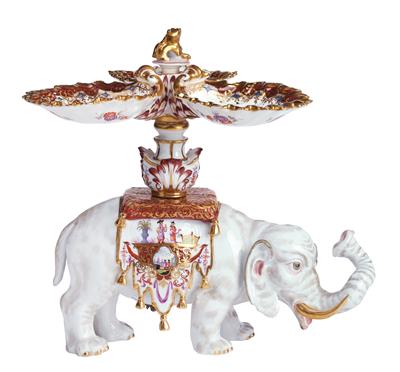"Tafelaufsatz" Elefant trägt 3 Muschelschalen auf dem Rücken, - Möbel und dekorative Kunst, Skulpturen und Antiquitäten, Glas und Porzellan