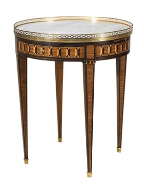 A French Round Salon Table, - Mobili e Antiquariato