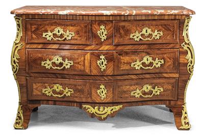 A French Salon Chest of Drawers, - Mobili e Antiquariato