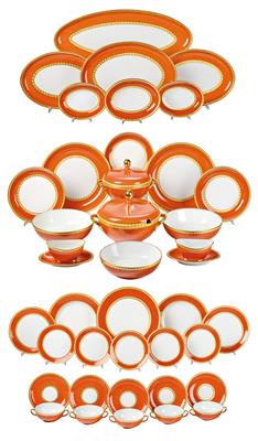 A Magnificent, Large Dinner, Mocha, Tea and Coffee Service, 227 pieces - Mobili e Antiquariato