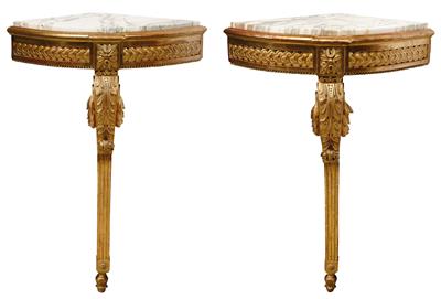 A Pair of Corner Consoles, - Starožitnosti