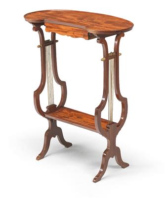 A Salon Side Table - Antiquariato e mobili
