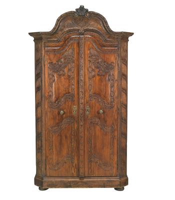 A small provincial cabinet, - Nábytek