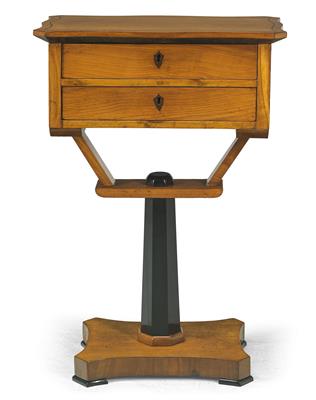 A sewing table in Biedermeier style, - Mobili