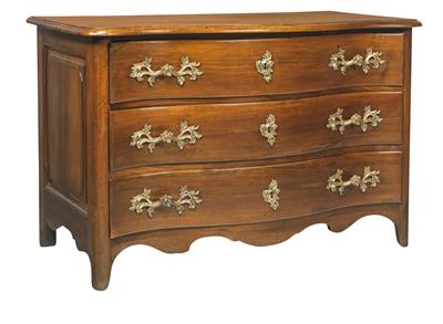 A provincial chest of drawers, - Nábytek