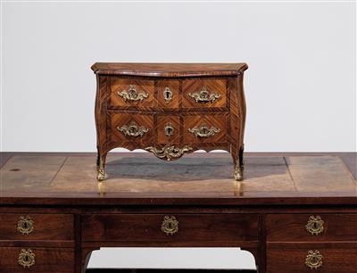 A Louis XV Miniature Chest, - L’Art de Vivre