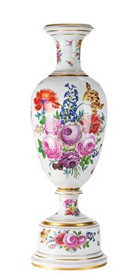 An Exceptionally Large Vase, Dresden, - Starožitnosti