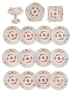 A Dessert Service with “Red Court Dragon” Décor for 12 Persons, Meissen, - Furniture; Works of Art; Glas and Porcelain