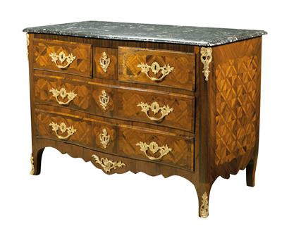 A French Salon Chest of Drawers, - Starožitnosti