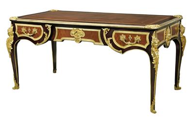 A Superb Writing Desk - Mobili e Antiquariato