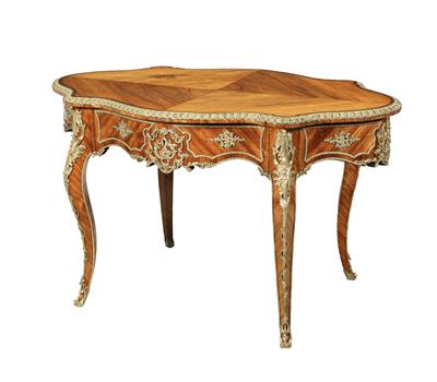 An Oval Napoleon III Salon Table, - Starožitnosti