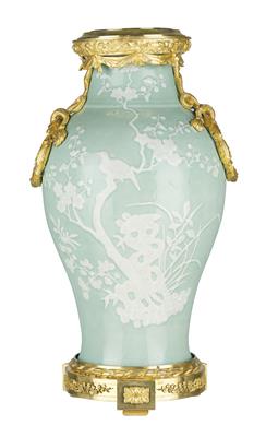 Vase - Möbel; Antiquitäten und Metallarbeiten; Glas und Porzellan