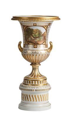 Veduten-Vase “Schloß Bernstorff” im Hintergrund Kopenhagen, Royal Copenhagen, - Möbel; Antiquitäten und Metallarbeiten; Glas und Porzellan