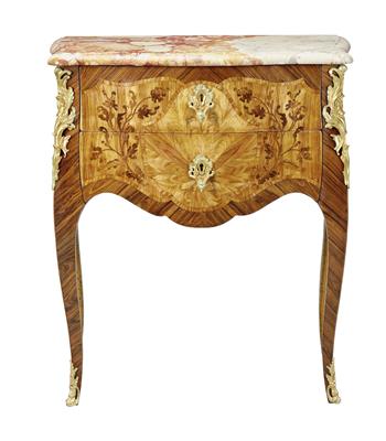 A Dainty French Salon Chest of Drawers, - Furniture; Works of Art; Glas and Porcelain