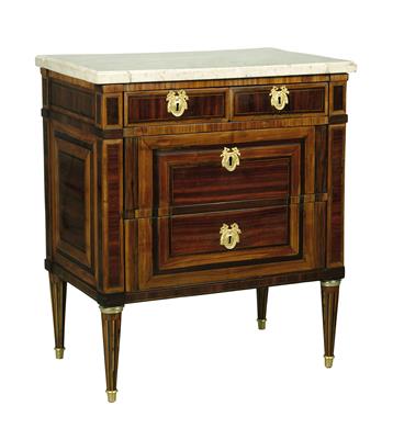 A Dainty Salon Chest of Drawers, - Furniture; Works of Art; Glas and Porcelain