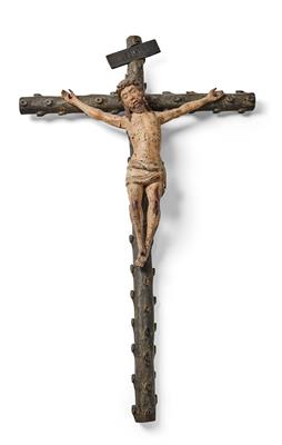 Christus an Astkreuz, - Antiquitäten & Möbel