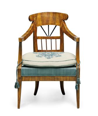 An Armchair in Biedermeier Style, (from a Viennese Collection) - Anitiquariato e mobili