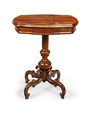 A Historicist Side Table, (from a Viennese Collection) - Starožitnosti a nábytek