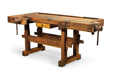 A Workbench, - Anitiquariato e mobili