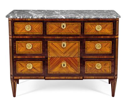 A Neo-Classical Salon Chest of Drawers, - Anitiquariato e mobili