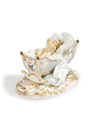A Naked Child in a Cradle, Meissen, Second Half of the 19th Century, (from a Viennese Collection) - Anitiquariato e mobili