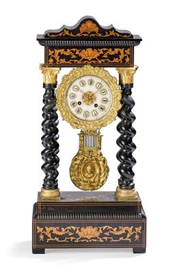 A Napoleon III Portico Clock, - Starožitnosti a nábytek