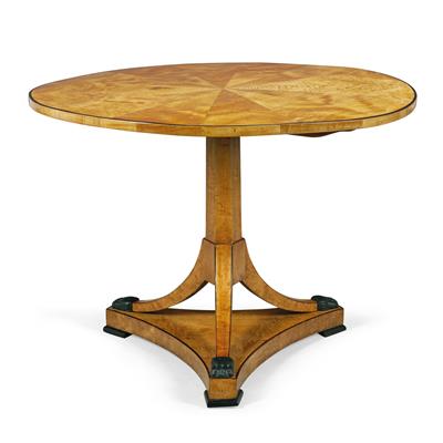 A Round Biedermeier Salon Table, - Starožitnosti a nábytek