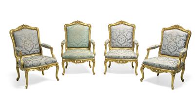 A Set of 4 Large Armchairs - Anitiquariato e mobili