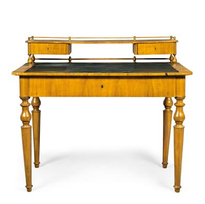 A Writing Desk, (from a Viennese Collection) - Starožitnosti a nábytek