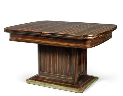 A Late Art Nouveau Extension Table, - Antiques & Furniture