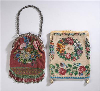 Two Knitted Beaded Bags, - Anitiquariato e mobili